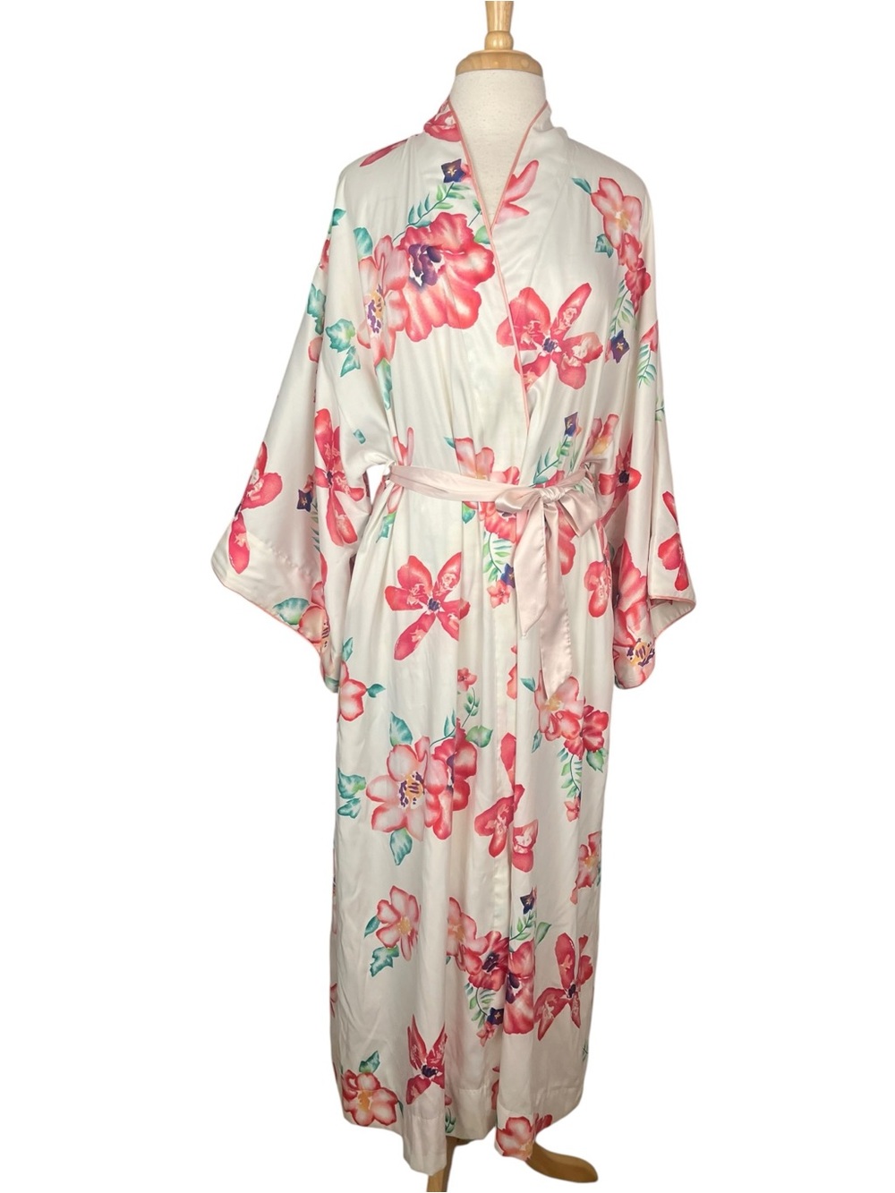 NATORI Classics Long Kimono Robe Floral White Pink Size Medium Romantic Feminine